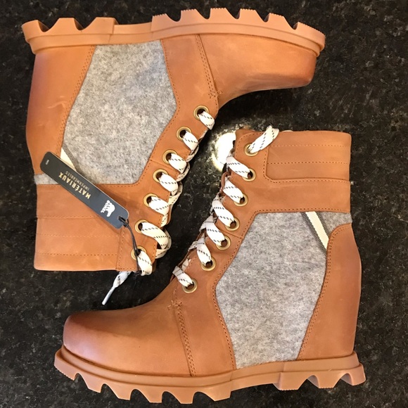 New Sorel Joan of Arctic Wedge III Lexie Bootie, Ankle Boots, Tan Lace Booties - Picture 7 of 16